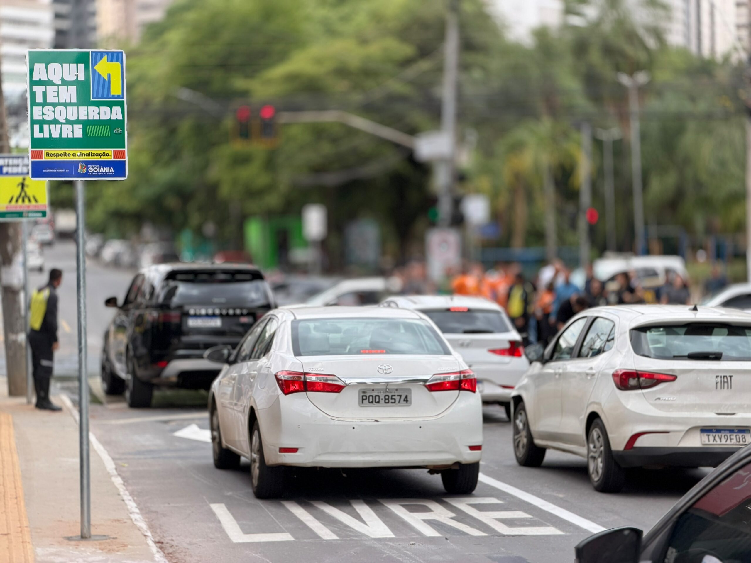 Goiânia implanta primeira esquerda livre e estuda ampliar modelo para outros cruzamentos