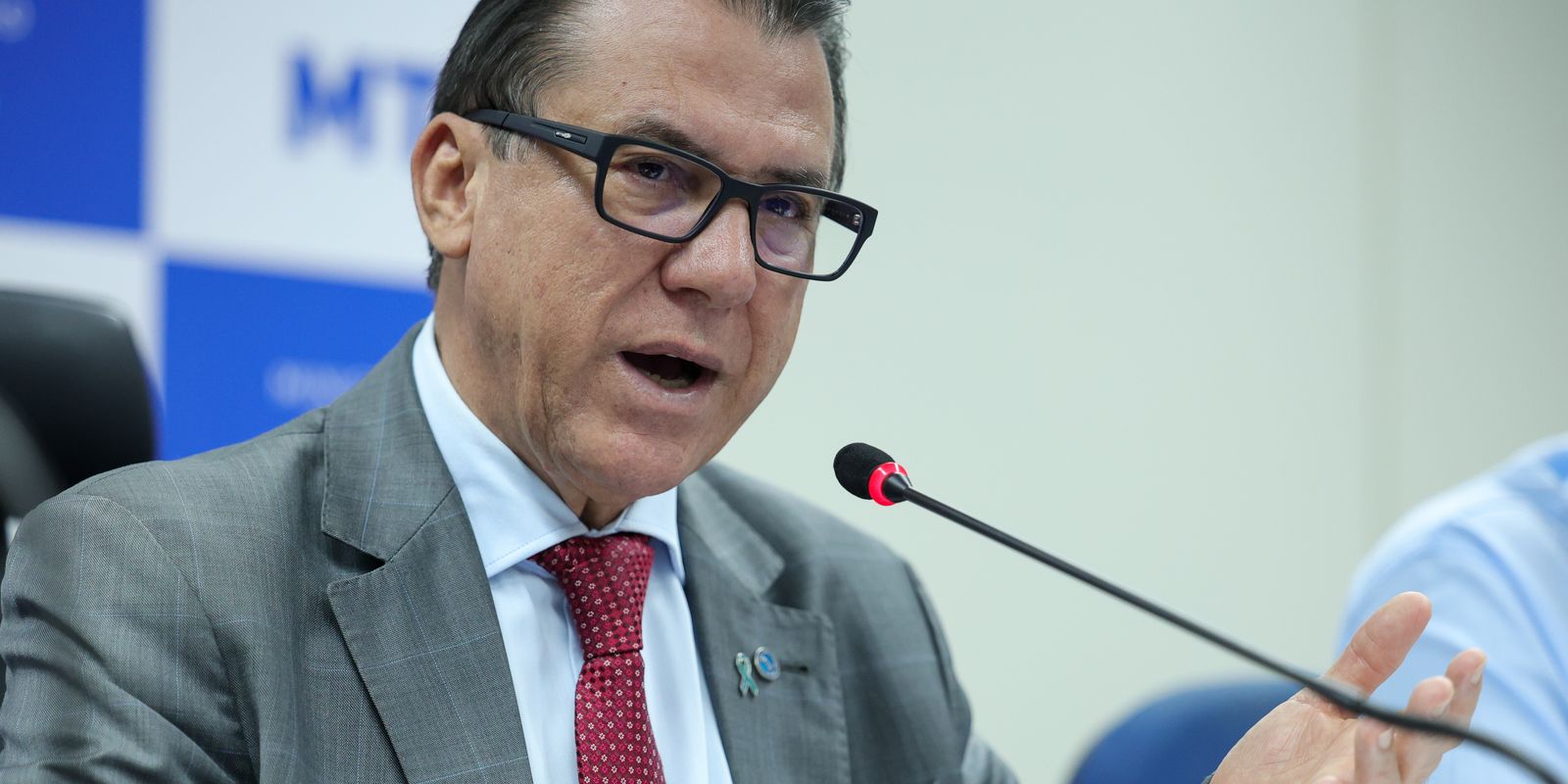 Governo estuda criar lista suja e restringir crédito por assédio eleitoral