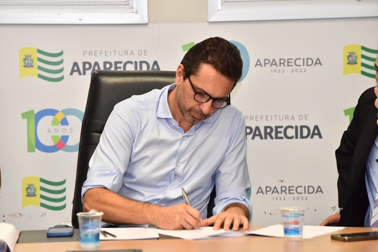 Prefeito Vilela propõe programa Acelera Aparecida para atrair empresas e gerar empregos