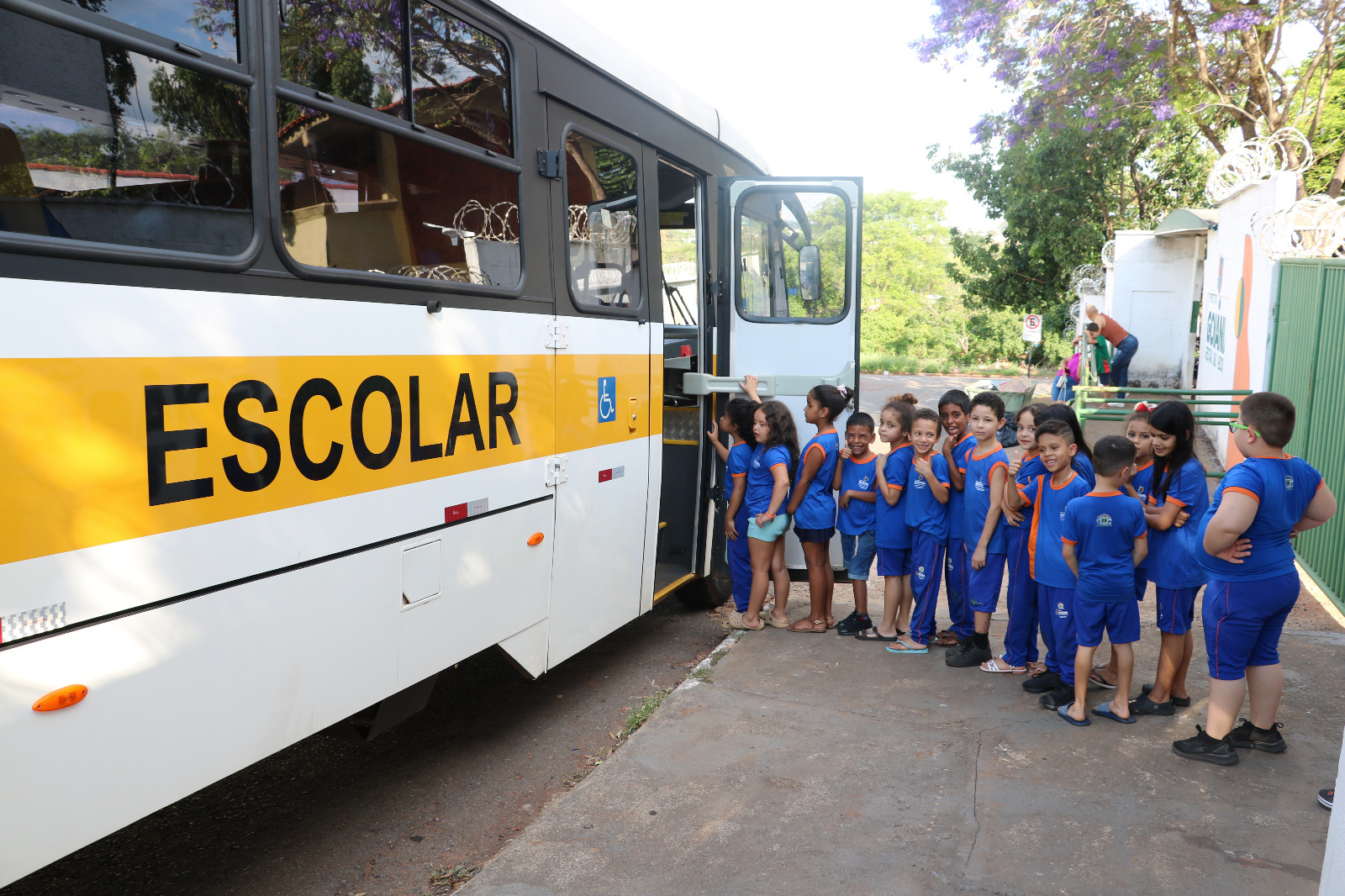 Prefeitura de Goiânia garante transporte escolar a 1,9 mil alunos