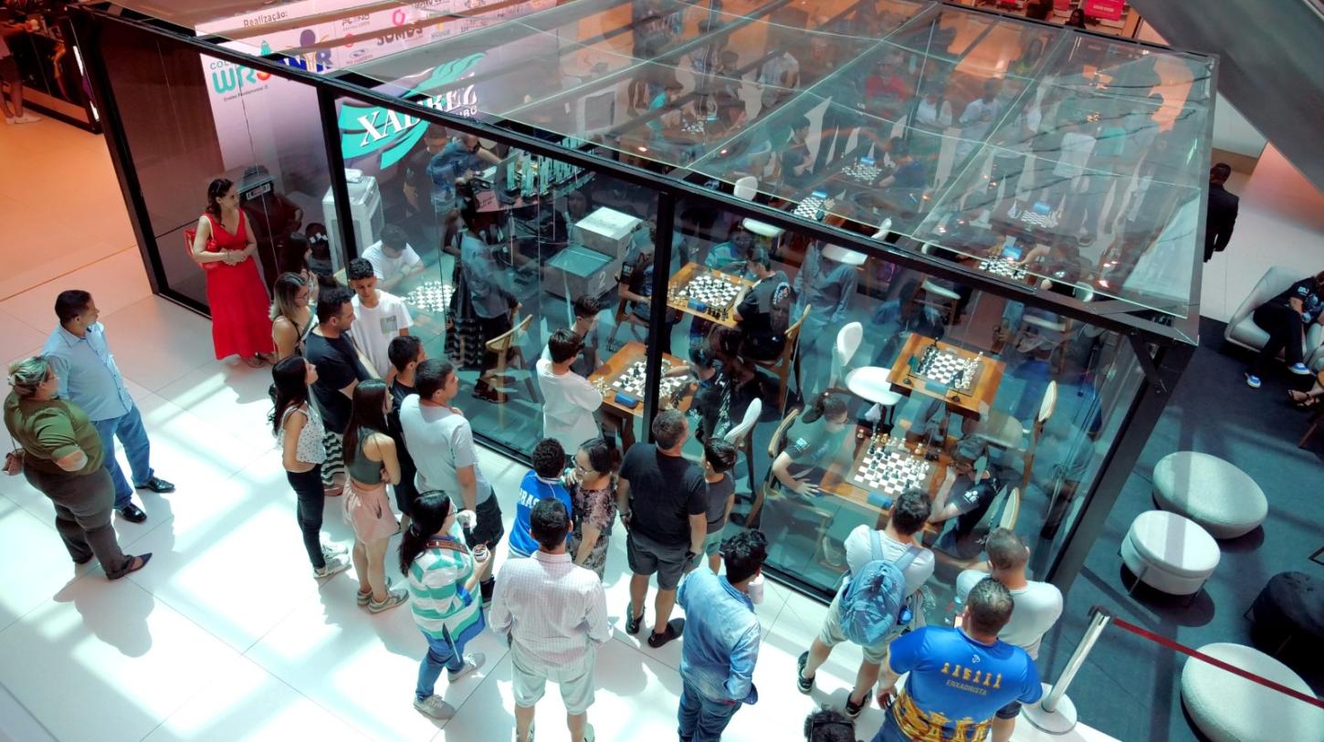 Xadrez no Cubo reúne grandes mestres internacionais e jovens talentos no Goiânia Shopping