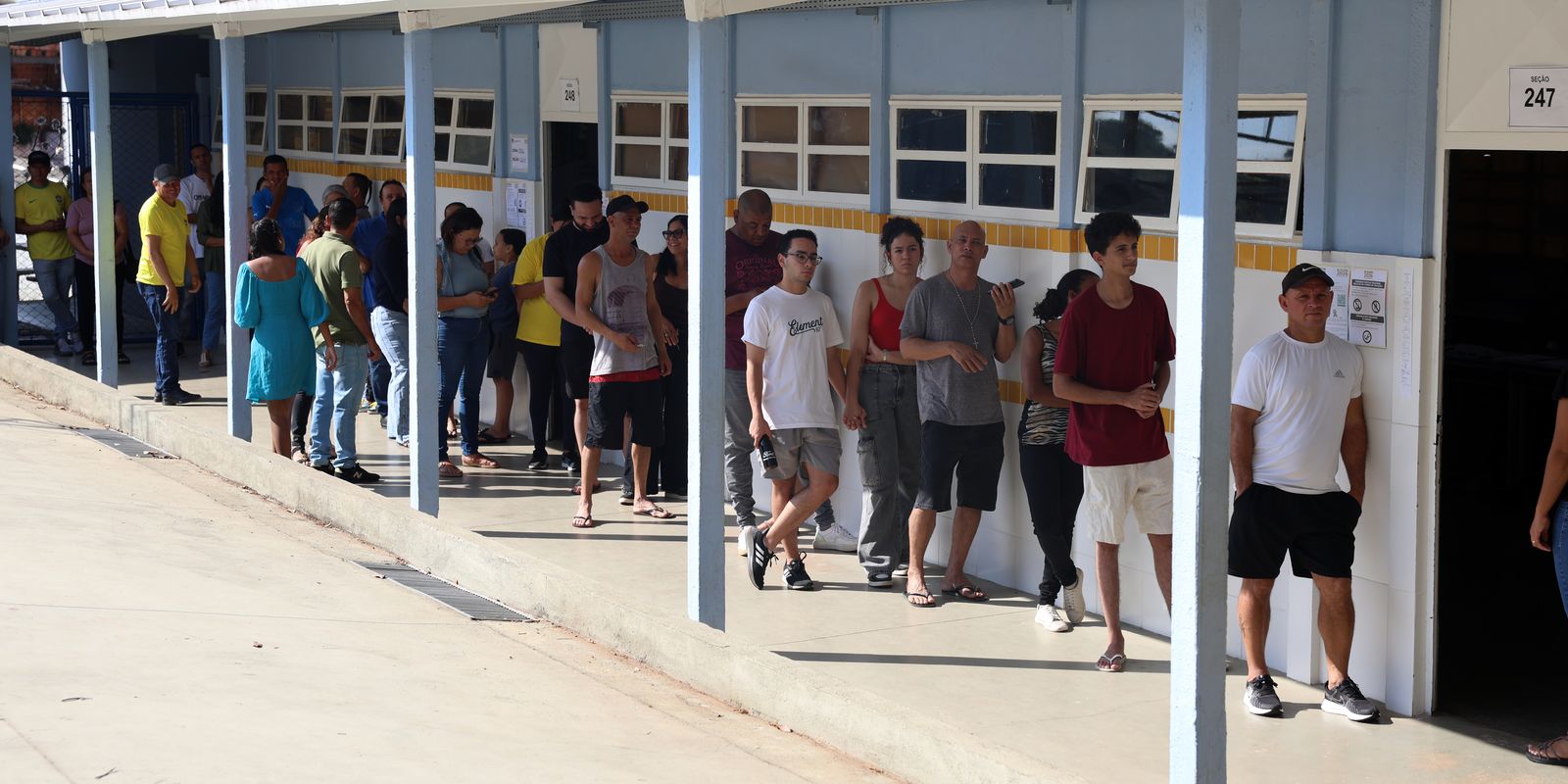Zanin estende horário de votação até as 19h após falhas no transporte