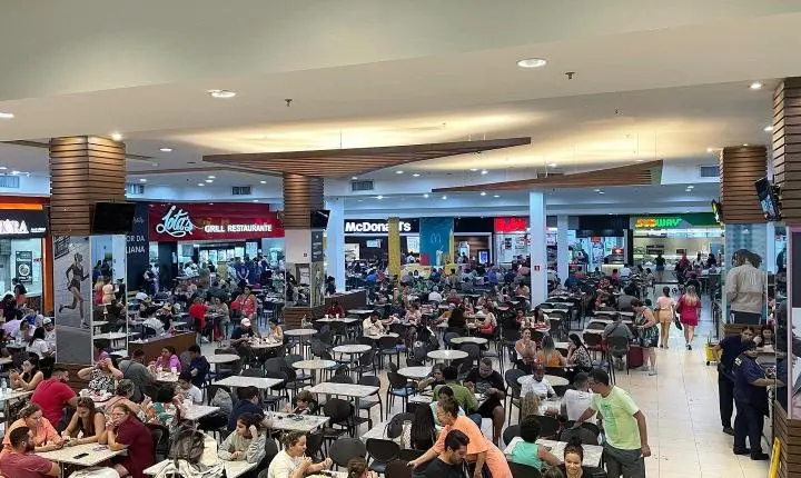 Araguaia Shopping promove quatro edições de happy hour com música ao vivo, promoções e Carreta Furacão