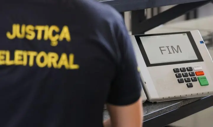 Entenda como funciona o combate ao assédio eleitoral e saiba denunciar