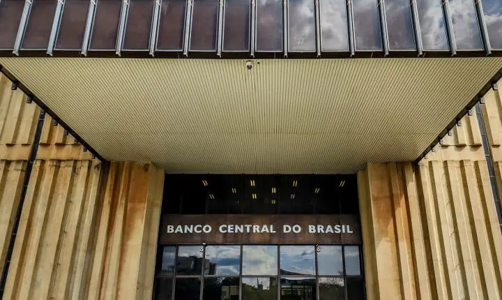 Banco Central reduz projeção de crescimento da economia brasileira para 1,8%