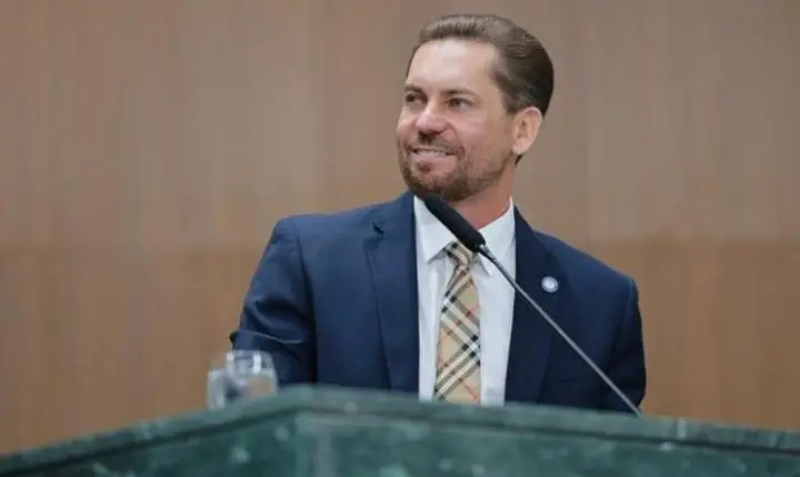 Bruno Peixoto recebe apoio público de Sandro Mabel para disputa à Câmara Federal