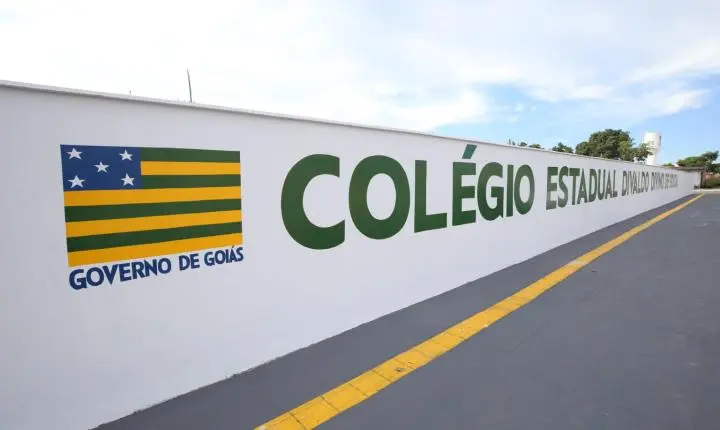 Colégio Estadual Divaldo Divino de Souza ganha nova sede