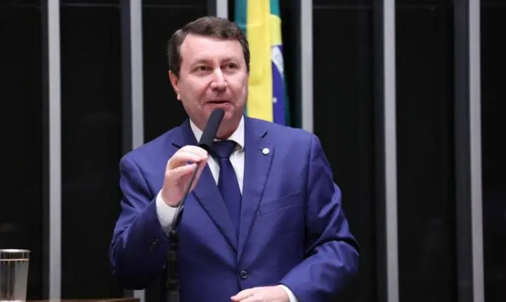 Comissão aprova proteção de consumidor no uso de produto e serviço com inteligência artificial