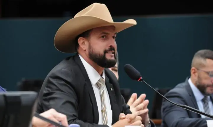 Comissão aprova reserva 30% de fretes da União para caminhoneiros autônomos