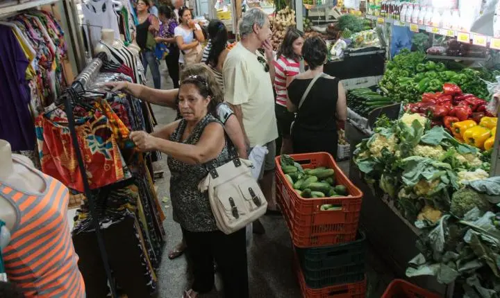 Cortes em beneficios sociais podem gerar retracao em cidades do interior