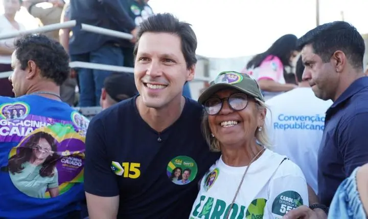 Daniel Vilela inicia campanha na liderança com 45,8%, aponta Paraná Pesquisas