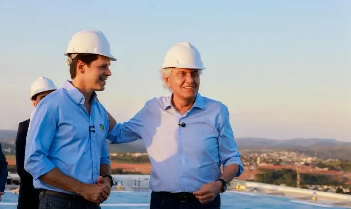 Daniel Vilela vistoria obras do novo Hugo e garante funcionamento em 2027
