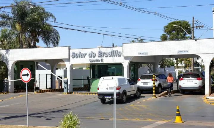 Defesa de Bolsonaro pede a Moraes que prorrogue prisão domiciliar