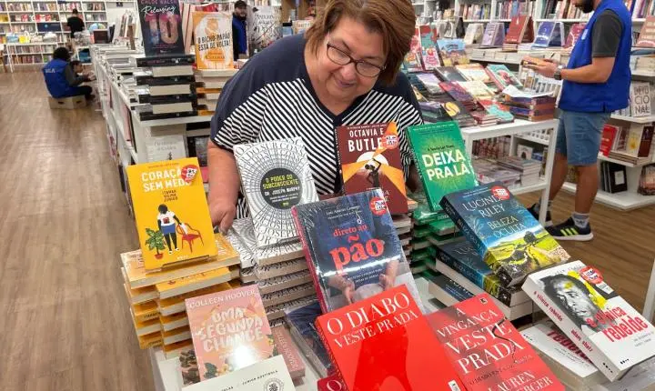 Dia das Mães: Procon Goiás encontra variação de até 221% nos preços dos presentes