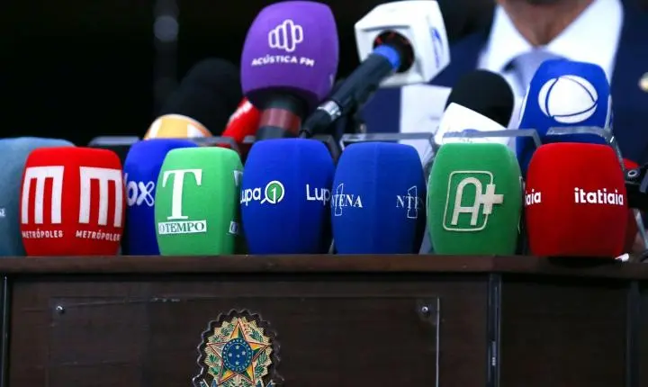Relatório aponta mais de 14 mil ataques a jornalistas nas redes durante eleições