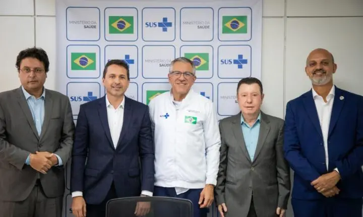 Em agenda com ministro da Saúde, prefeito Vilela busca novos investimentos para saúde de Aparecida