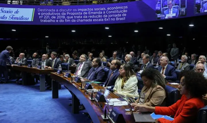 Empresários atacam PEC 6x1 no Senado; sindicatos e governo defendem