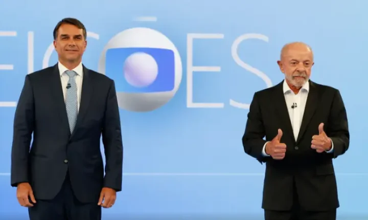 Flávio Bolsonaro teve mais falas falsas que Lula no debate da Globo, aponta checagem