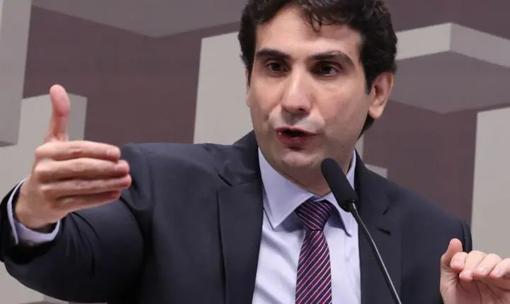 Galípolo descreve ação do Master que chamou atenção do Banco Central