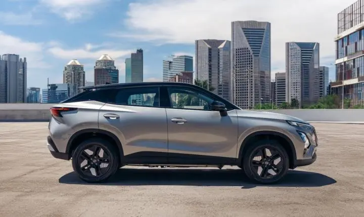 Goiânia Shopping aposta em dupla promoção no Dia das Mães com sorteio de carro elétrico e bolsa exclusiva da Farm Etc