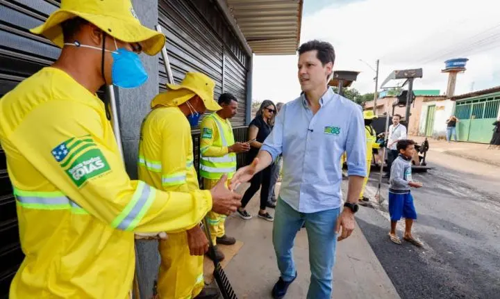 Goiás em Movimento Municípios recupera vias em cinco bairros de Águas Lindas