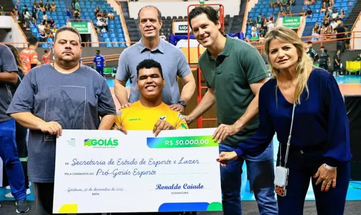 Goiás Pró-Esporte entrega cartões a 41 projetos