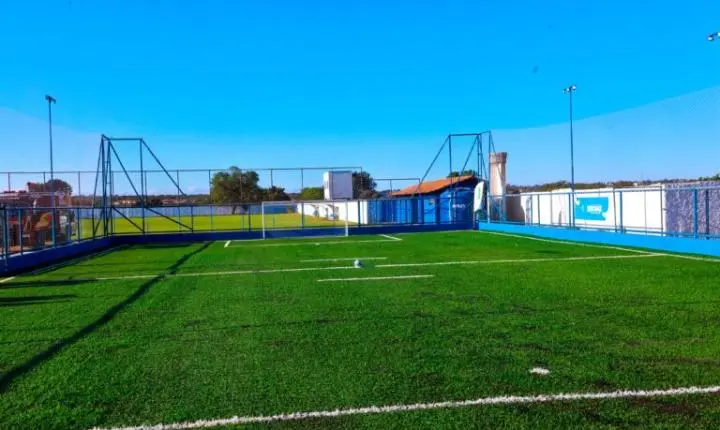 Inaugurado campo sintético de futebol society de Planaltina