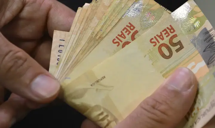 IR zero para quem ganha até R$ 5 mil vale a partir deste mês 