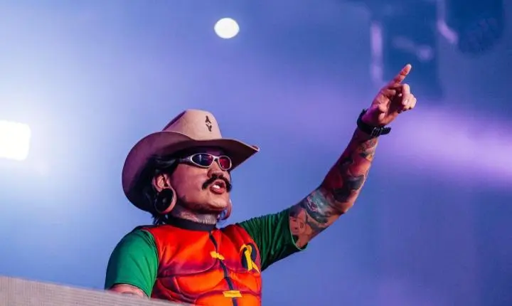 Jiraya Uai lança primeiro álbum da carreira nesta terça-feira e apresenta universo “Cowboy Maluco” em Goiânia