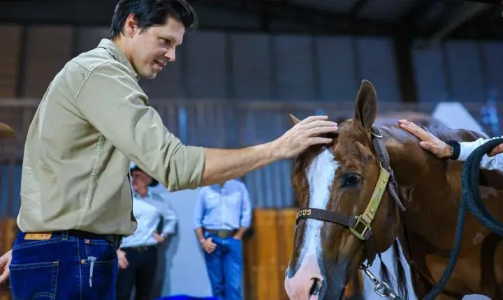 Daniel Vilela participa de leilão que arrecadou mais de R$ 1,6 milhão para o Cora e OVG