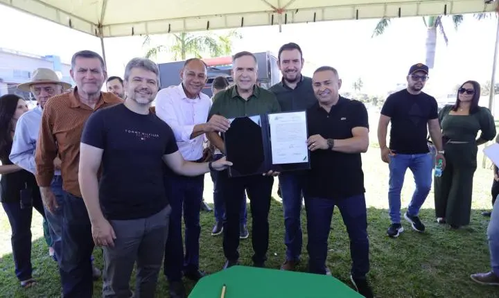 Mabel assina ordens de serviço para recapeamento em bairros da Região Oeste