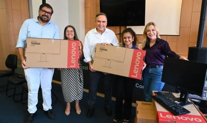 Mabel entrega 209 novos computadores para modernizar atendimento da Assistência Social
