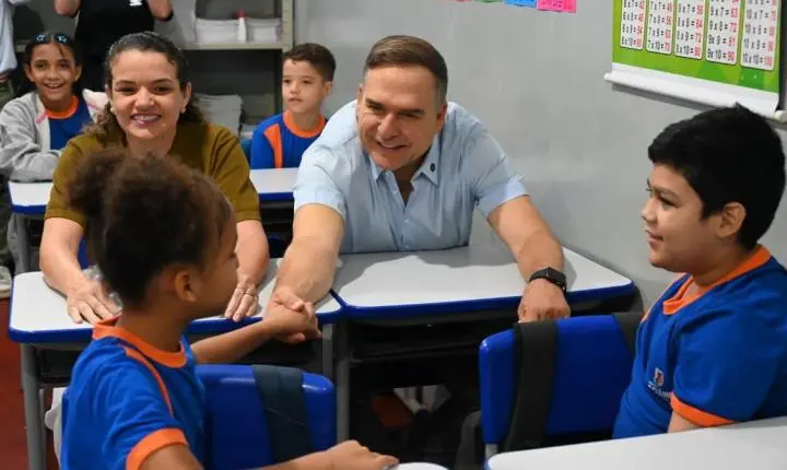 Mabel participa de aula-modelo para transformação do ensino de matemática nas escolas municipais de Goiânia