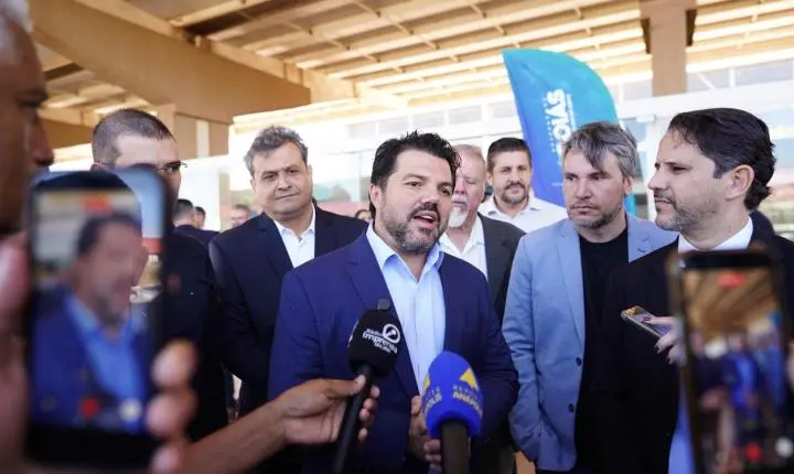 Márcio Corrêa recebe ‘as chaves’ do Centro de Convenções de Anápolis e fala sobre futuro do espaço