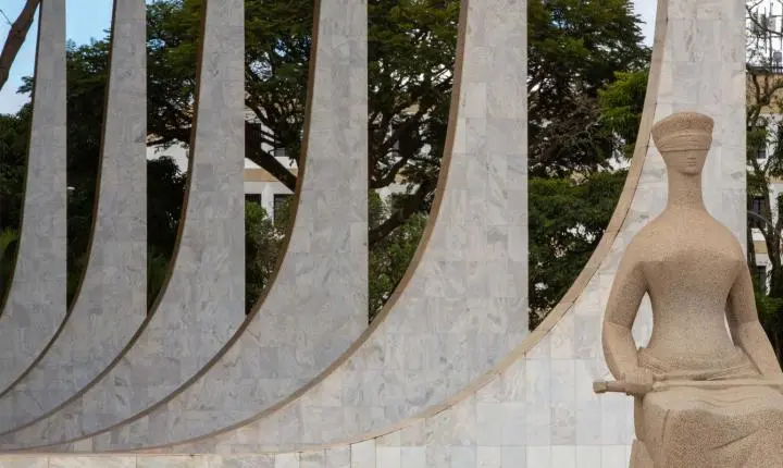 Moraes ordena bloqueio de bens de R$ 6 bilhões do advogado Willer Tomaz