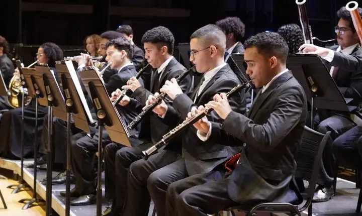 Orquestra Sinfônica Juvenil Pedro Ludovico Teixeira apresenta Rock Sinfônico