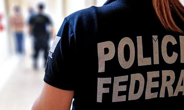 PF faz operação contra fraudes no registro de armas de colecionadores