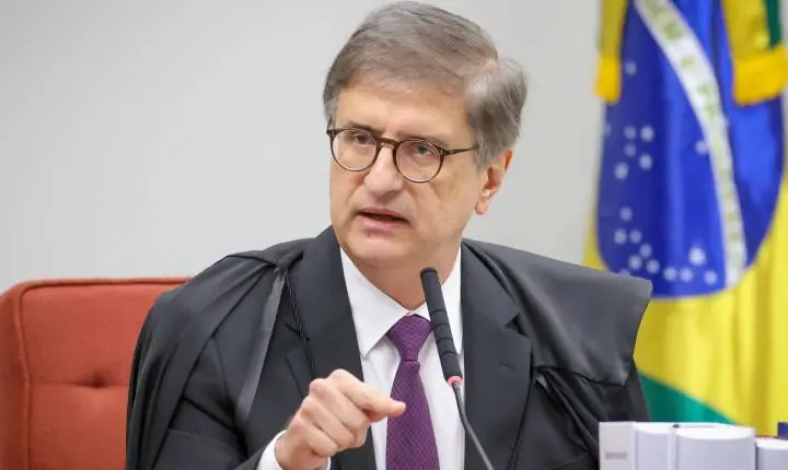 PGR descarta crime de abuso de autoridade em conduta de André Mendonça