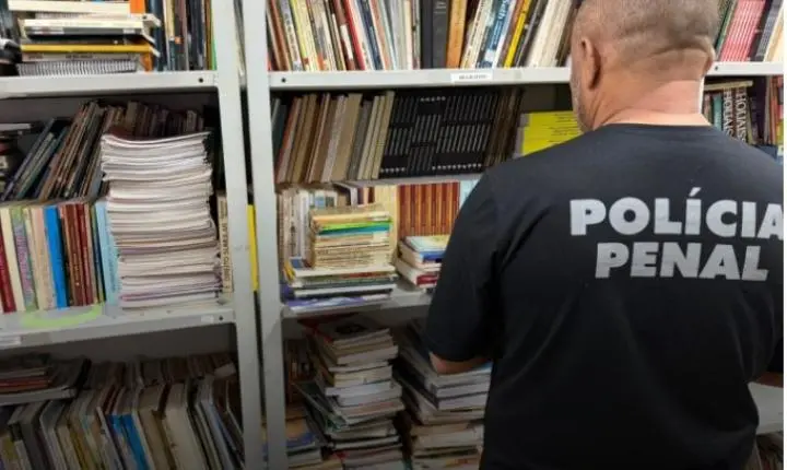 Polícia Penal recebe doação de 908 livros da Cultura