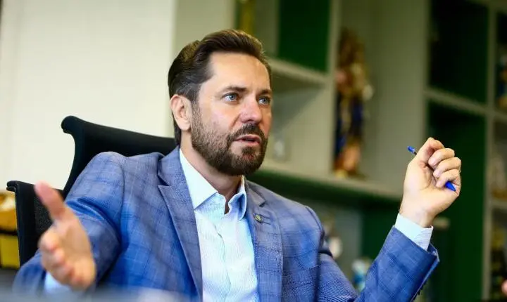 Por que Bruno Peixoto pode ser o nome ideal para vice de Daniel Vilela