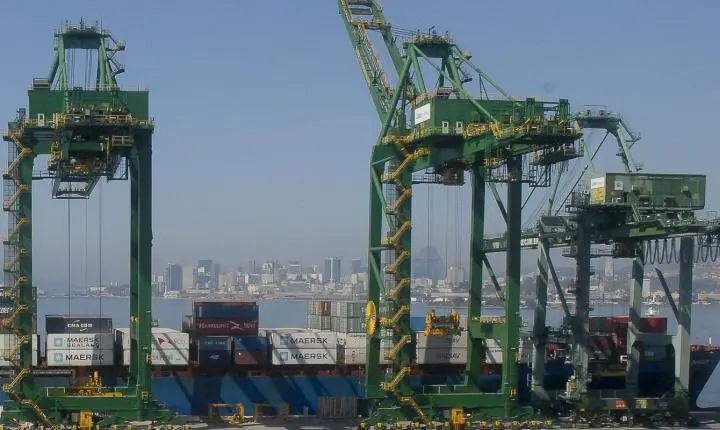 Portos brasileiros movimentaram 1,4 bi de toneladas de cargas em 2025