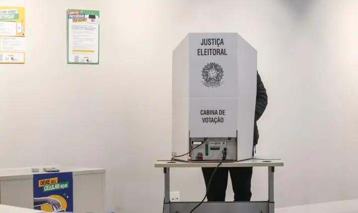 Eleitores no exterior: Portugal concentra maior colégio eleitoral no domingo