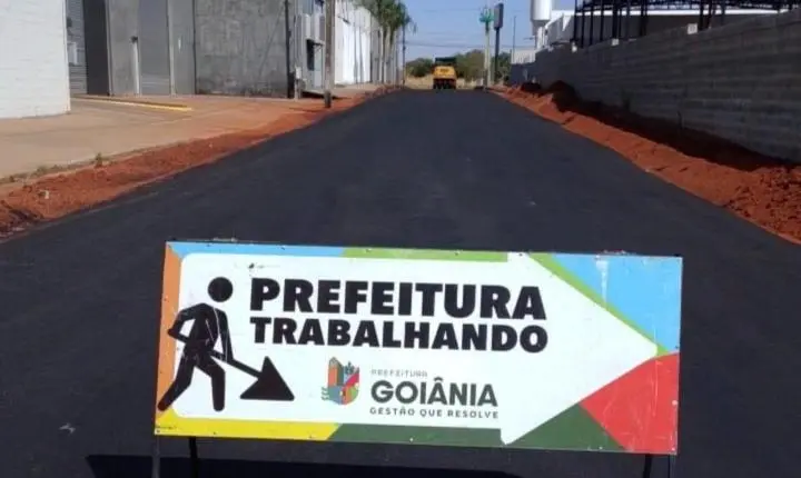 Prefeitura de Goiânia leva pavimentação asfáltica a ruas do Parque Oeste Industrial