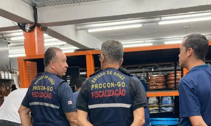 Procon realiza fiscalização para verificar qualidade de fios comercializados em Goiás