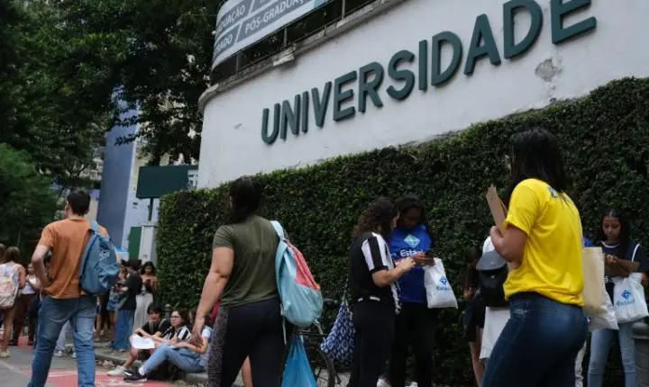 Projeto extingue vestibular e garante acesso universal a universidades públicas