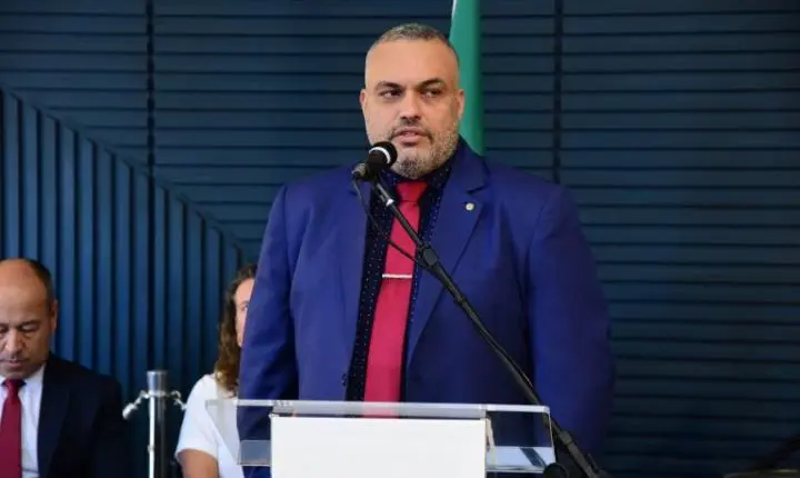 Projeto obriga estados a criarem delegacia eletrônica para denúncias de maus-tratos a animais