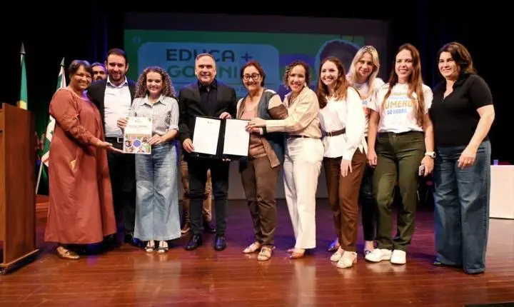 Sandro Mabel lança plano com 93 metas para a educação até 2028 