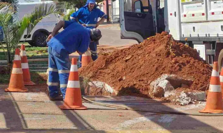 Saneago executa extensão da rede de água em Itaberaí