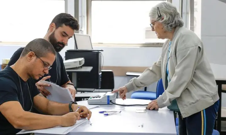 TRE-SP registra troca de 251 urnas eletrônicas durante a votação deste domingo