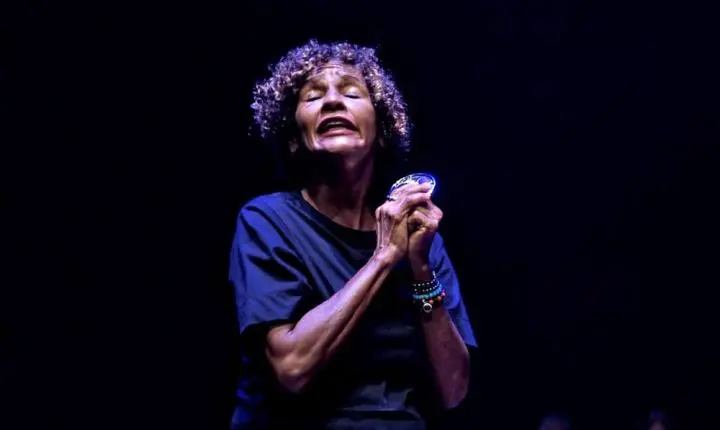 Teatro Goiânia recebe espetáculo sobre envelhecimento e direitos da pessoa idosa
